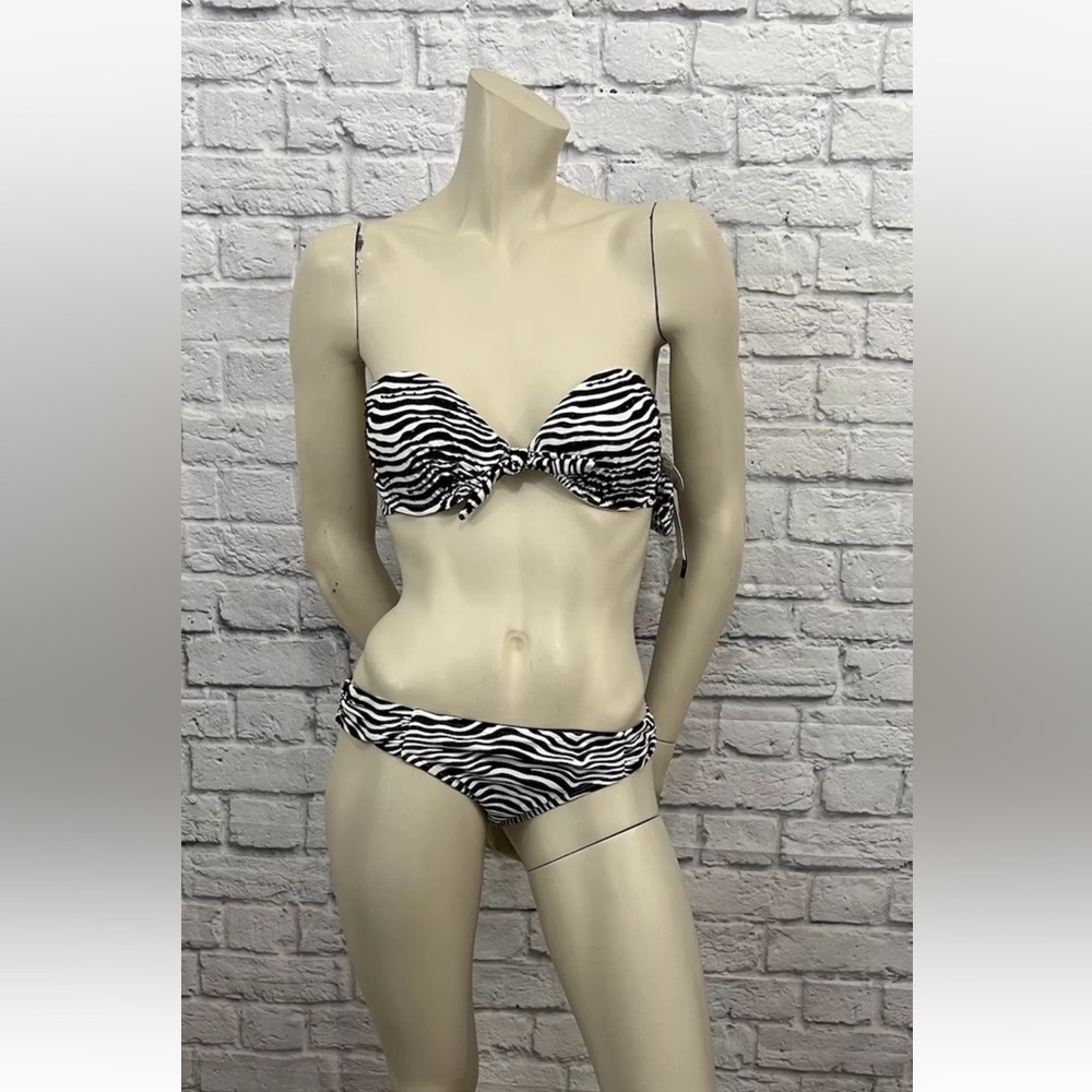 NINETY-FIVE 2 PIECE BLACK & WHITE ZEBRA STRIPED BIKINI SWIM SUIT SIZE M